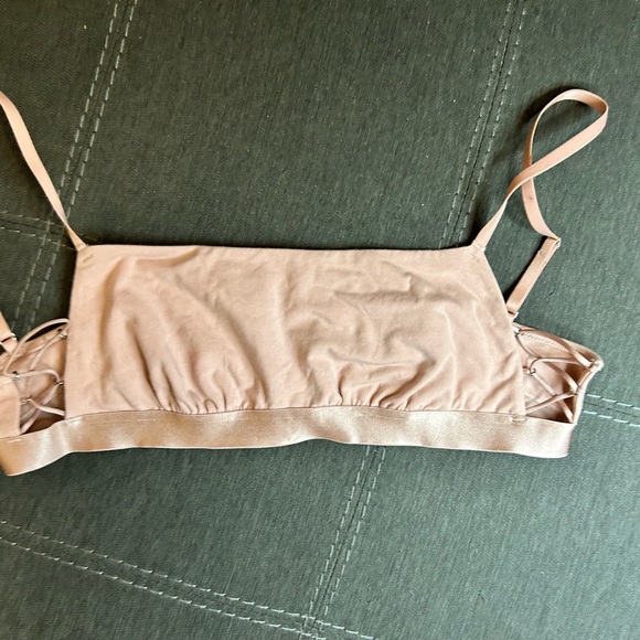 Pink Aerie Bra - Picture 4 of 8